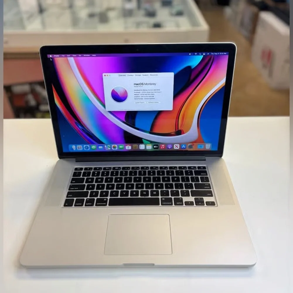 Used Apple MacBook Pro - Sleek Silver Design 500GB